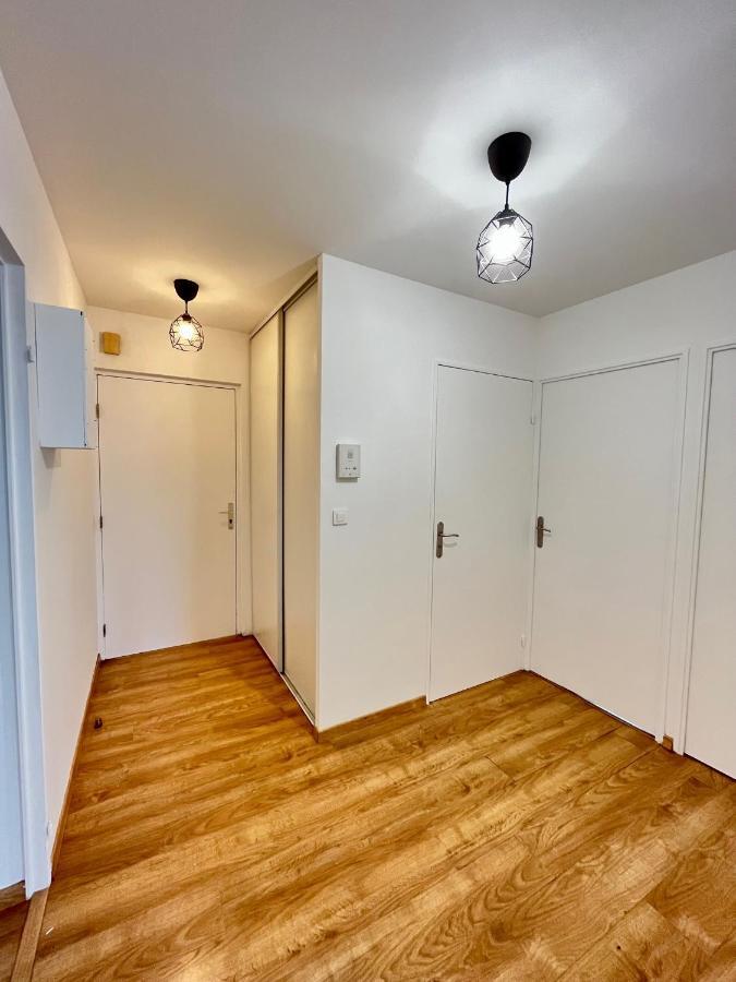 Ponsardin- Appartement Avec Balcon Et Parking Reims Esterno foto